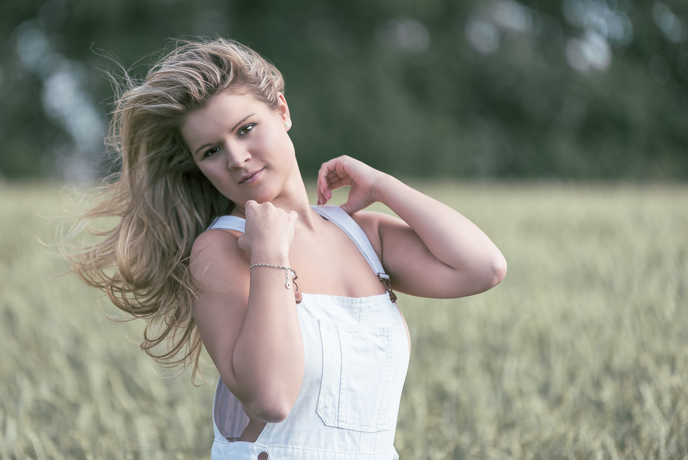 Birte im Kornfeld 10