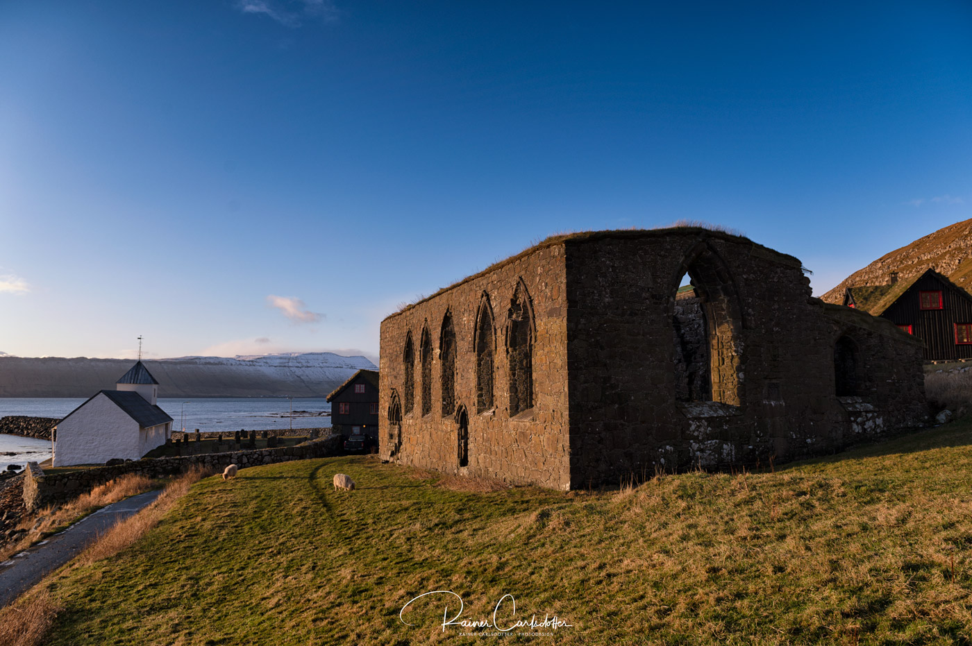 Färöer Kirkjubøur 02